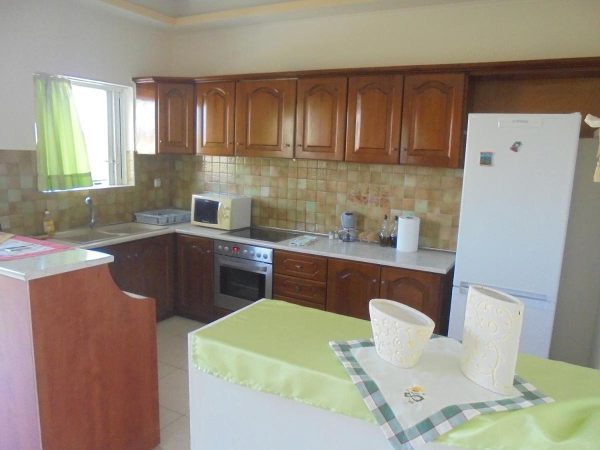 Апартаменты Kostas Family House Като-Ассос Экстерьер фото