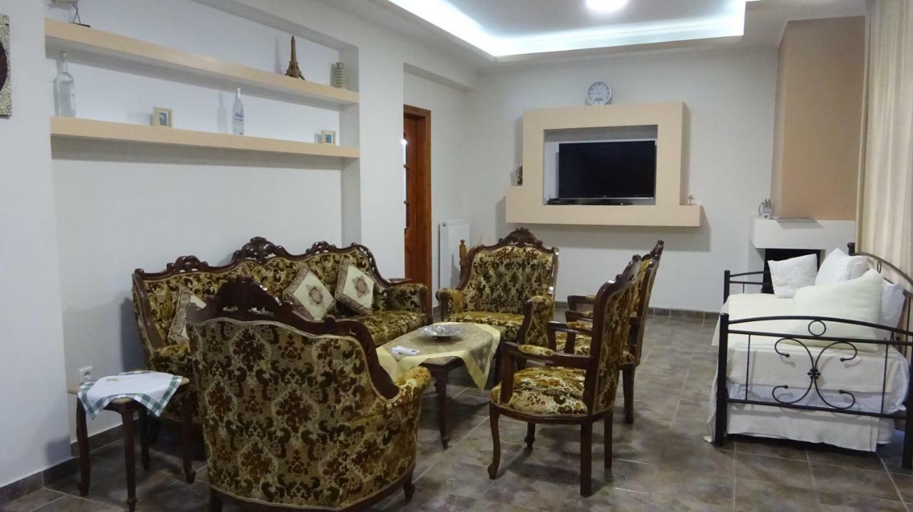 Апартаменты Kostas Family House Като-Ассос Экстерьер фото
